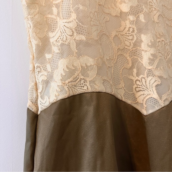 Vintage Vanity Fair Chemise Slip Cream Brown Lingerie Women’s Size 32 S Romantic - Picture 13 of 16